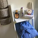 לינה וארוחת בוקר A Domo *